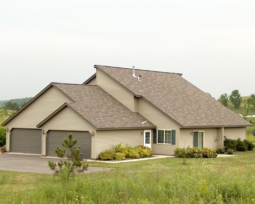 731 Blue Jay Lane Hudson
