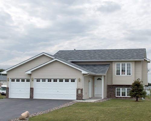 325 Martel Street Somerset