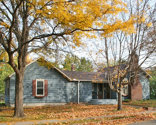 715 Elm Street Hudson