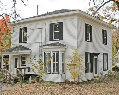 122 West Park Street River Falls