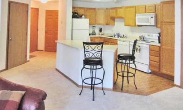 Kitchen with Snack Bar