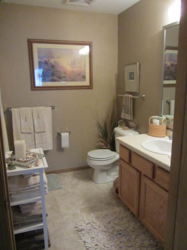 Guest 3/4 Bath