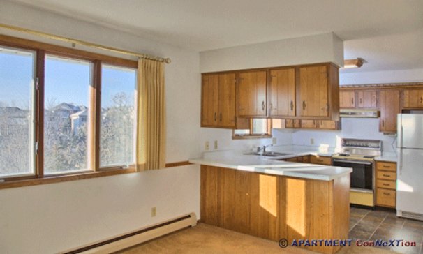 Dining Area & Snack Bar