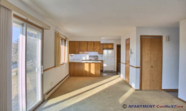 Kitchen & Dining Area