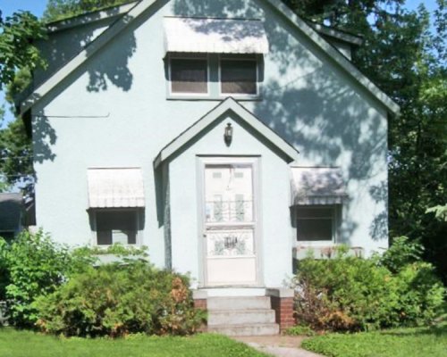 1697 Payne Avenue Maplewood MN