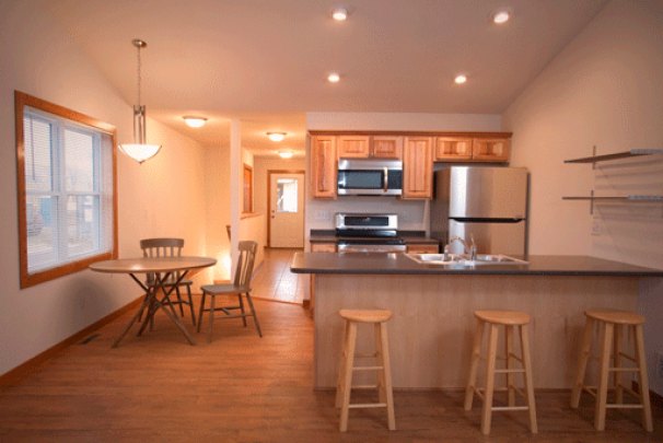 Kitchen / Dining